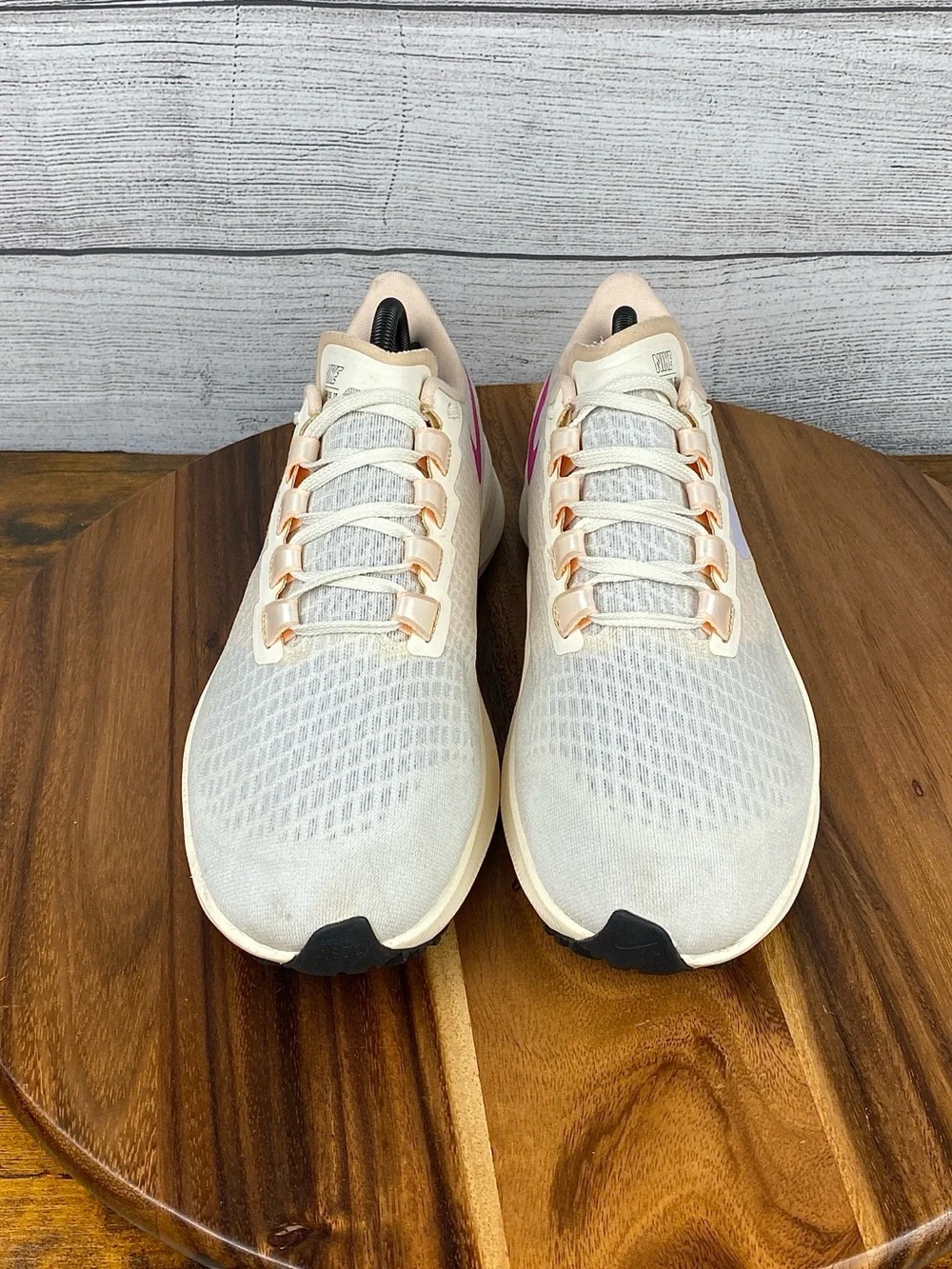 Nike Air Zoom Pegasus 37 Pale Ivory Purple Running Shoe BQ9647-102 Women’s 10.5